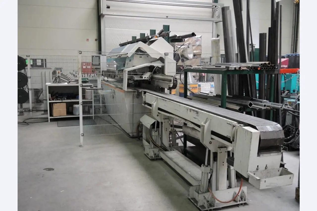 stroje na zpracování plechu a kovoobrábecí<br><font size="2">Ve spolupráci s firmo u Hilco Industrial Acquisitions bv</font><img src="/images/hilco-logo.png">
-10