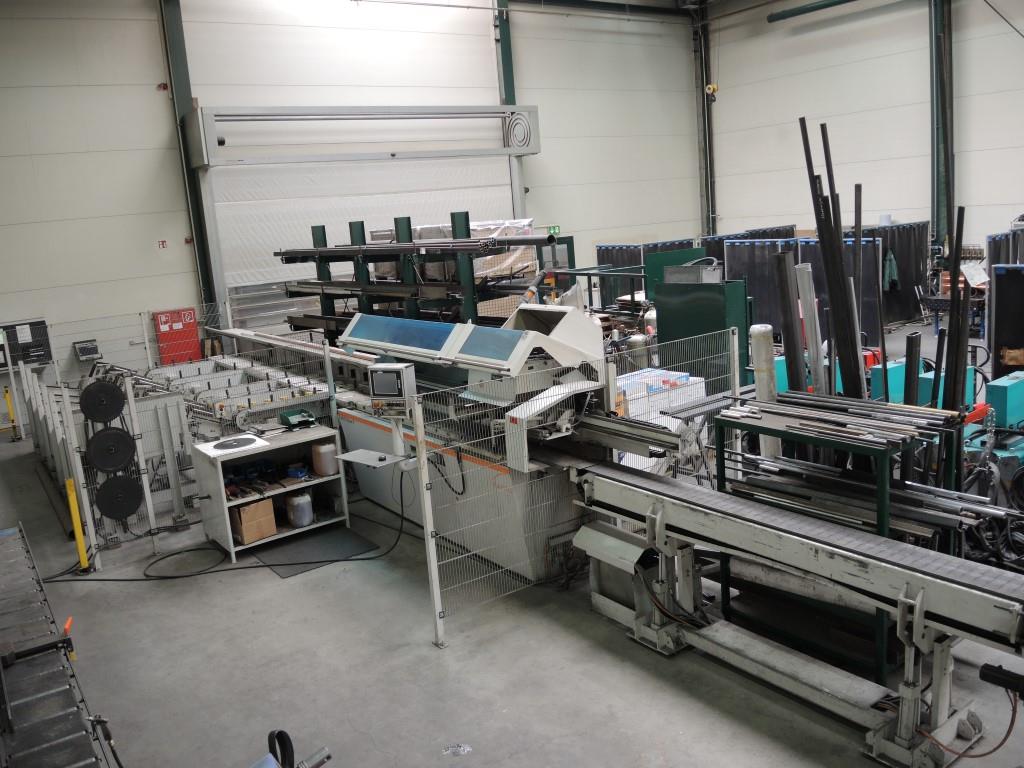 Chapas metálicas e máquinas para trabalhar metais<br><font size="2">Colaboração com Hilco Industrial Acquisitions bv</font><br><img src="/images/hil.png"><br>-1