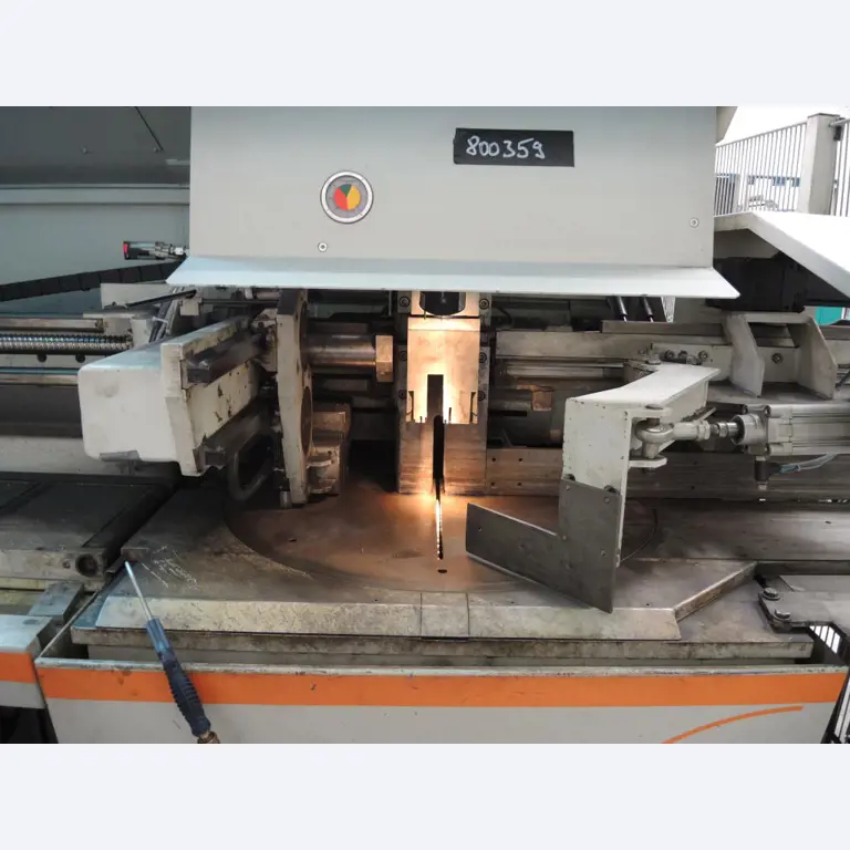 stroje na zpracování plechu a kovoobrábecí<br><font size="2">Ve spolupráci s firmo u Hilco Industrial Acquisitions bv</font><img src="/images/hilco-logo.png">
-2