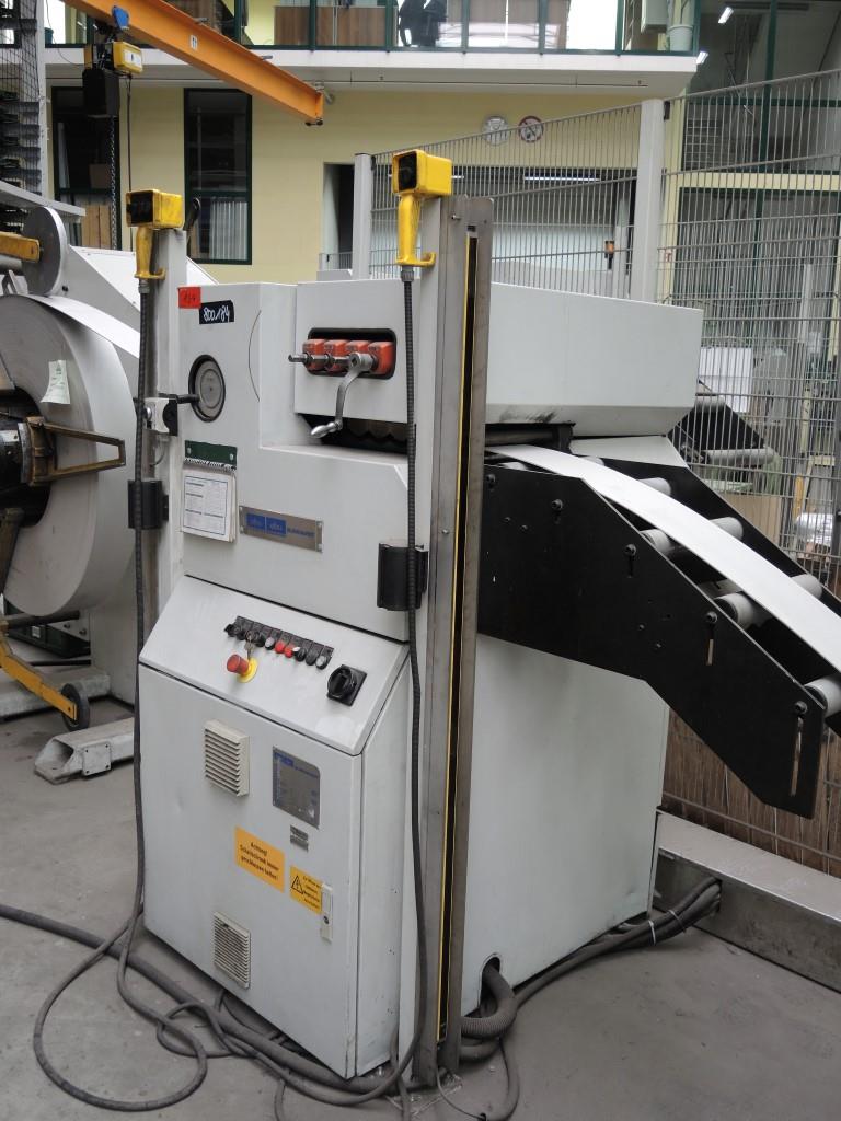 Chapas metálicas e máquinas para trabalhar metais<br><font size="2">Colaboração com Hilco Industrial Acquisitions bv</font><br><img src="/images/hil.png"><br>-18