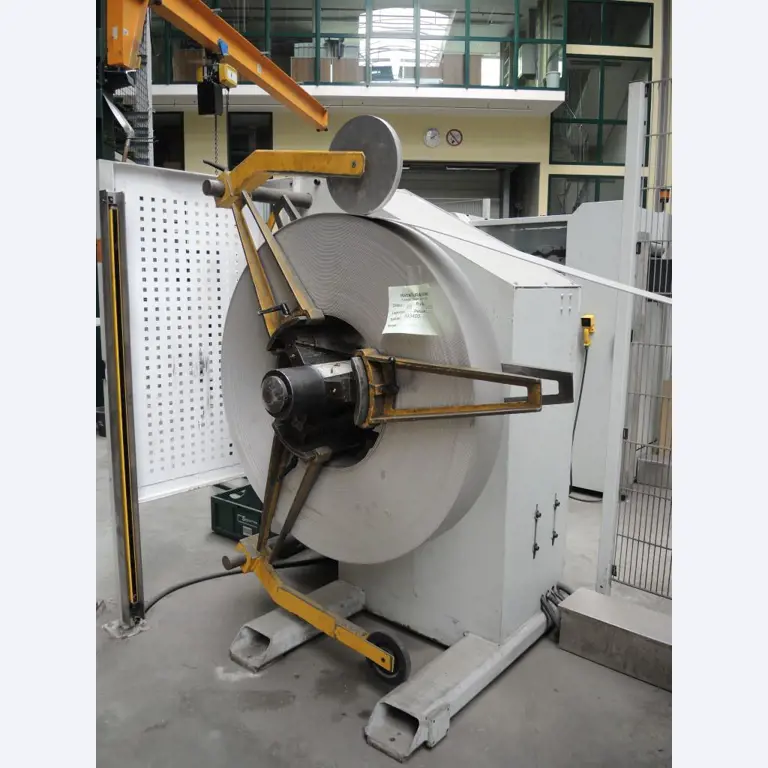 Chapas metálicas e máquinas para trabalhar metais<br><font size="2">Colaboração com Hilco Industrial Acquisitions bv</font><br><img src="/images/hil.png"><br>-19