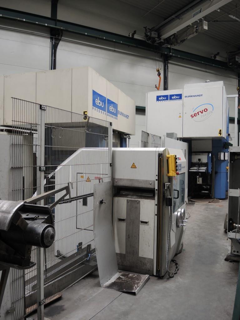 Chapas metálicas e máquinas para trabalhar metais<br><font size="2">Colaboração com Hilco Industrial Acquisitions bv</font><br><img src="/images/hil.png"><br>-19