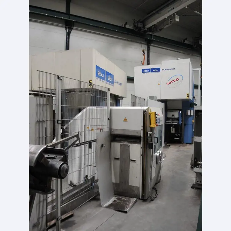 Chapas metálicas e máquinas para trabalhar metais<br><font size="2">Colaboração com Hilco Industrial Acquisitions bv</font><br><img src="/images/hil.png"><br>-19