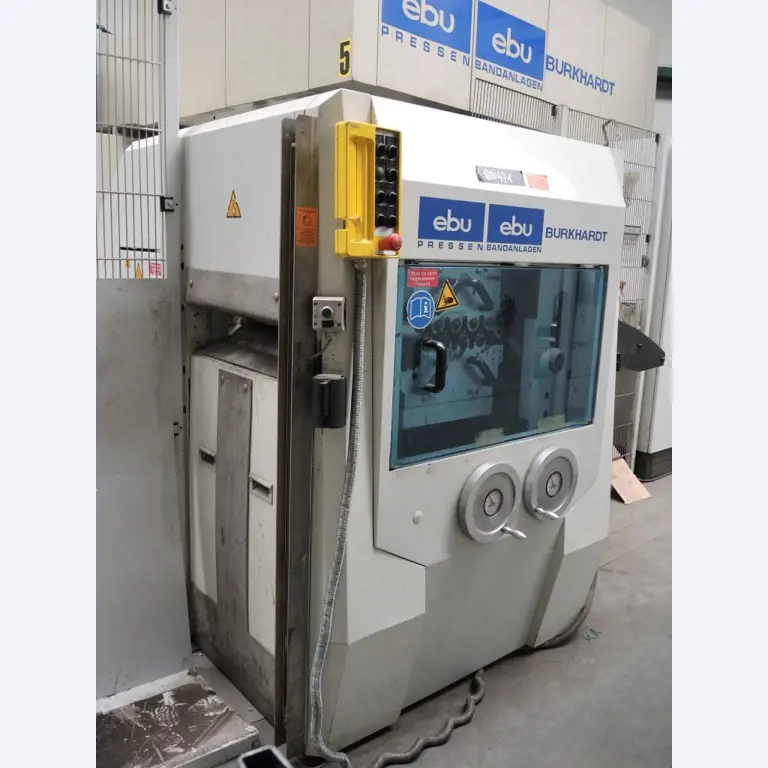 Chapas metálicas e máquinas para trabalhar metais<br><font size="2">Colaboração com Hilco Industrial Acquisitions bv</font><br><img src="/images/hil.png"><br>-22