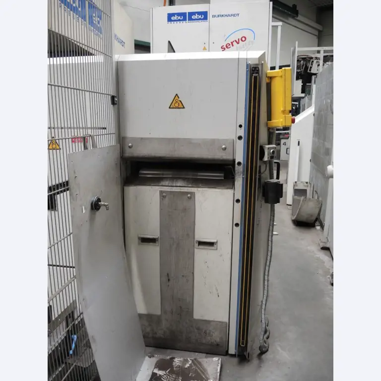 Chapas metálicas e máquinas para trabalhar metais<br><font size="2">Colaboração com Hilco Industrial Acquisitions bv</font><br><img src="/images/hil.png"><br>-4