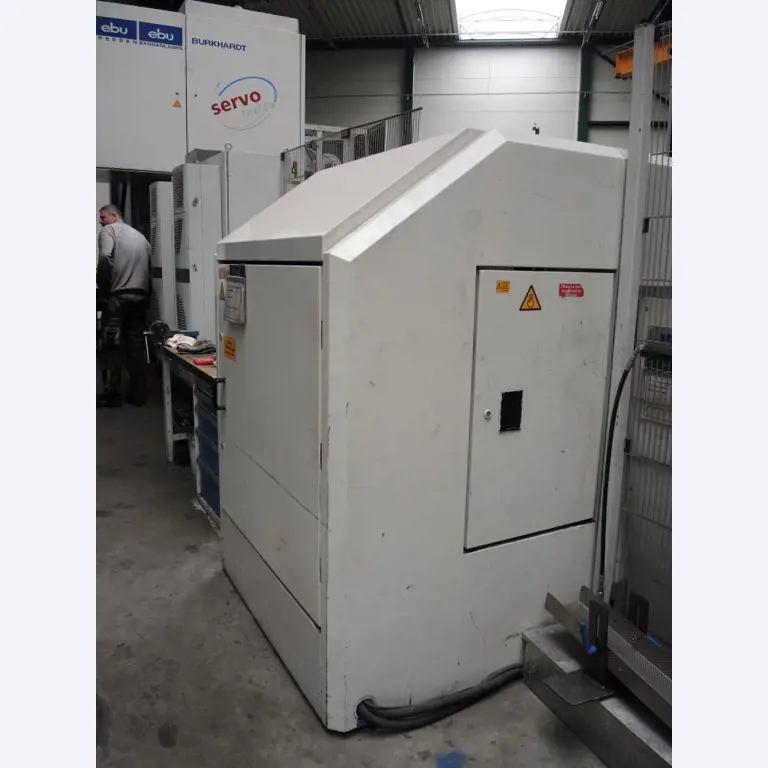 Chapas metálicas e máquinas para trabalhar metais<br><font size="2">Colaboração com Hilco Industrial Acquisitions bv</font><br><img src="/images/hil.png"><br>-5