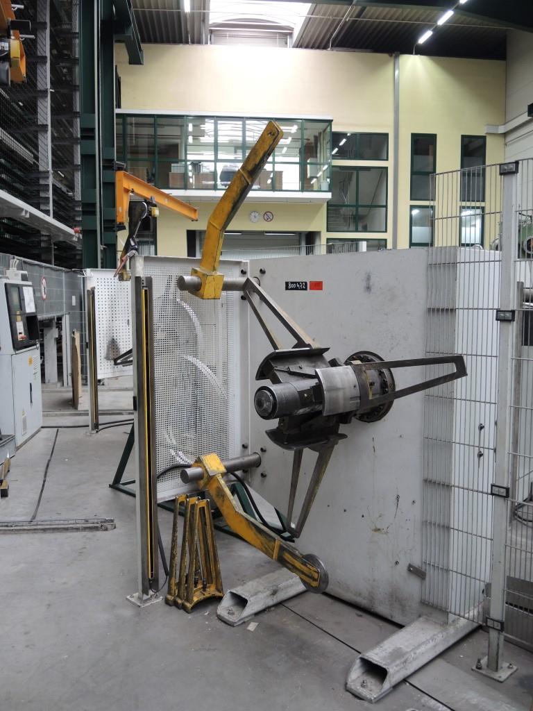 Chapas metálicas e máquinas para trabalhar metais<br><font size="2">Colaboração com Hilco Industrial Acquisitions bv</font><br><img src="/images/hil.png"><br>-6