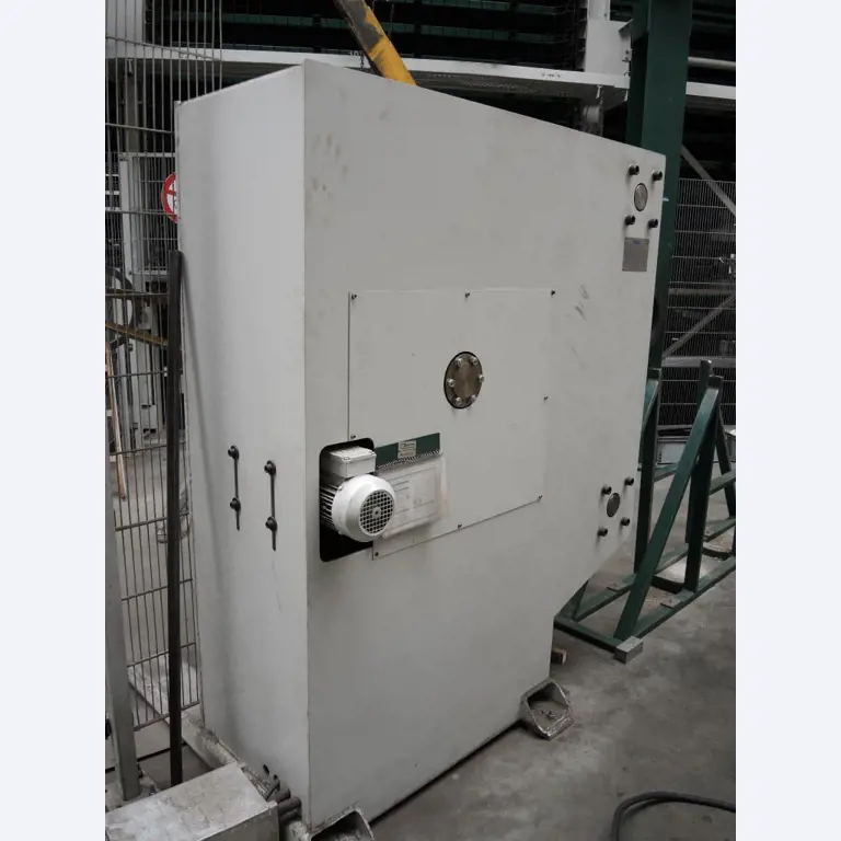 Chapas metálicas e máquinas para trabalhar metais<br><font size="2">Colaboração com Hilco Industrial Acquisitions bv</font><br><img src="/images/hil.png"><br>-8