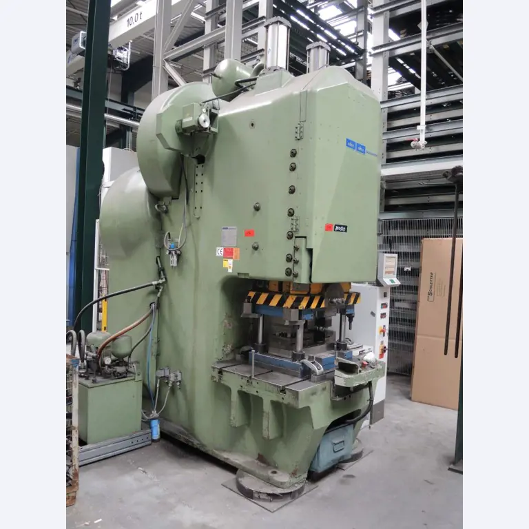 Chapas metálicas e máquinas para trabalhar metais<br><font size="2">Colaboração com Hilco Industrial Acquisitions bv</font><br><img src="/images/hil.png"><br>-1