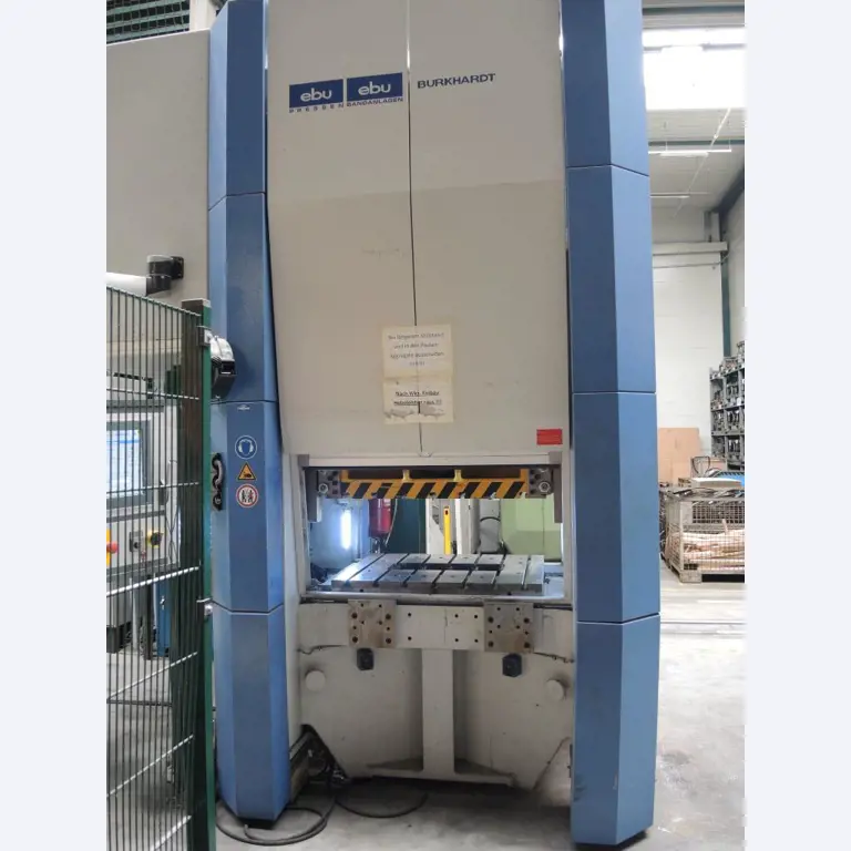 Chapas metálicas e máquinas para trabalhar metais<br><font size="2">Colaboração com Hilco Industrial Acquisitions bv</font><br><img src="/images/hil.png"><br>-13