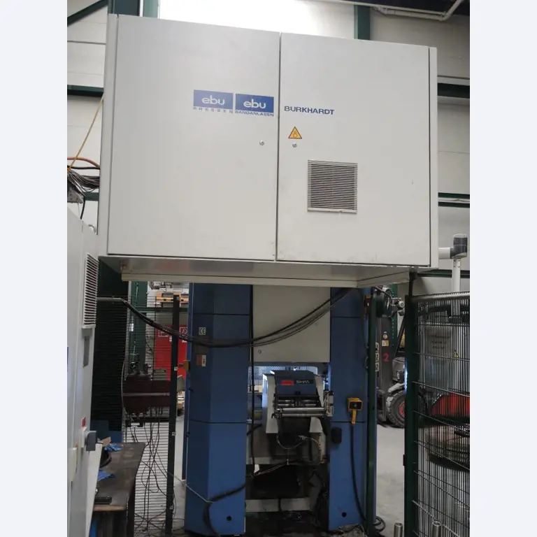 Chapas metálicas e máquinas para trabalhar metais<br><font size="2">Colaboração com Hilco Industrial Acquisitions bv</font><br><img src="/images/hil.png"><br>-17