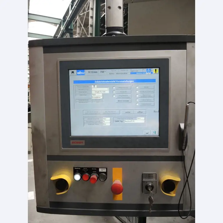 Chapas metálicas e máquinas para trabalhar metais<br><font size="2">Colaboração com Hilco Industrial Acquisitions bv</font><br><img src="/images/hil.png"><br>-2