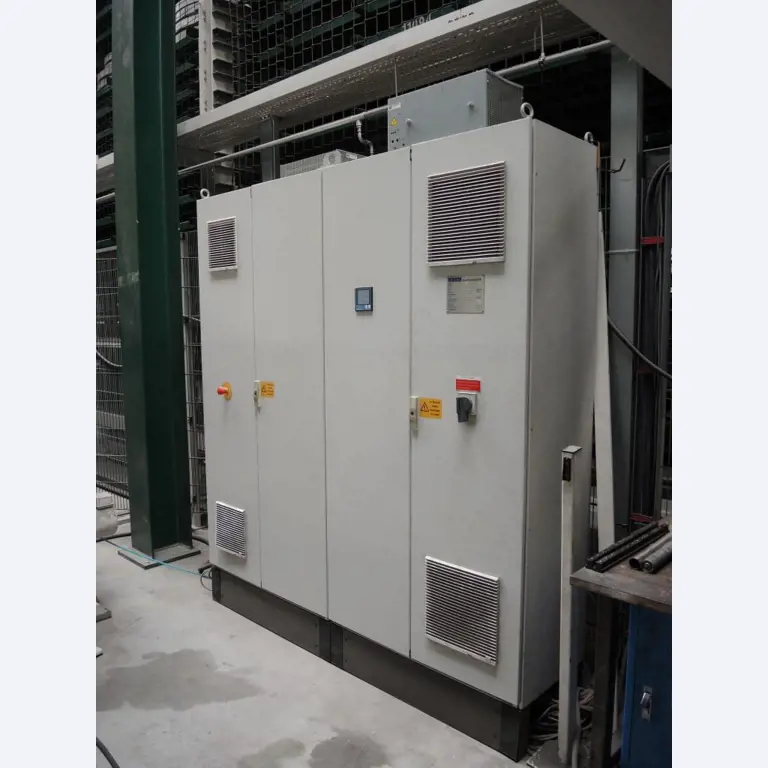 Chapas metálicas e máquinas para trabalhar metais<br><font size="2">Colaboração com Hilco Industrial Acquisitions bv</font><br><img src="/images/hil.png"><br>-5