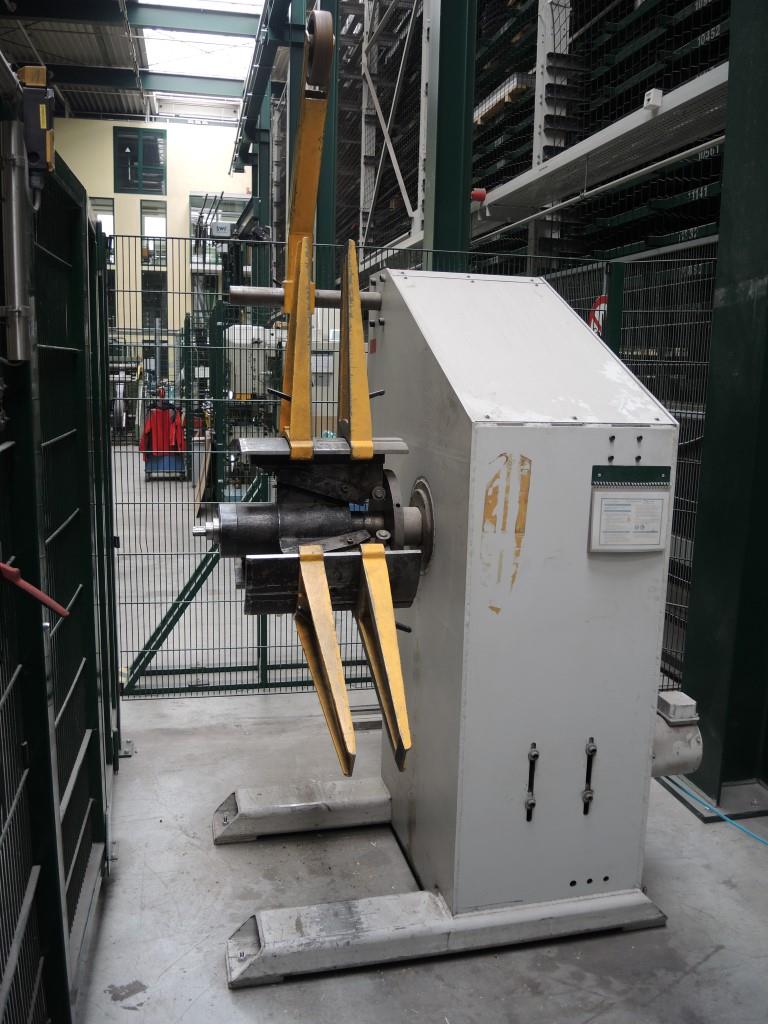 Chapas metálicas e máquinas para trabalhar metais<br><font size="2">Colaboração com Hilco Industrial Acquisitions bv</font><br><img src="/images/hil.png"><br>-6