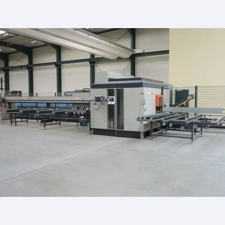 Chapas metálicas e máquinas para trabalhar metais<br><font size="2">Colaboração com Hilco Industrial Acquisitions bv</font><br><img src="/images/hil.png"><br>-1