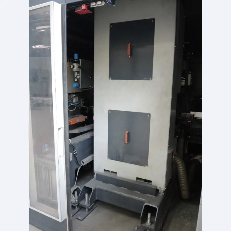 Chapas metálicas e máquinas para trabalhar metais<br><font size="2">Colaboração com Hilco Industrial Acquisitions bv</font><br><img src="/images/hil.png"><br>-3