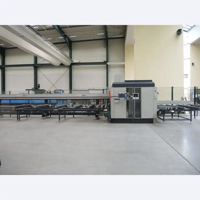 Chapas metálicas e máquinas para trabalhar metais<br><font size="2">Colaboração com Hilco Industrial Acquisitions bv</font><br><img src="/images/hil.png"><br>-4