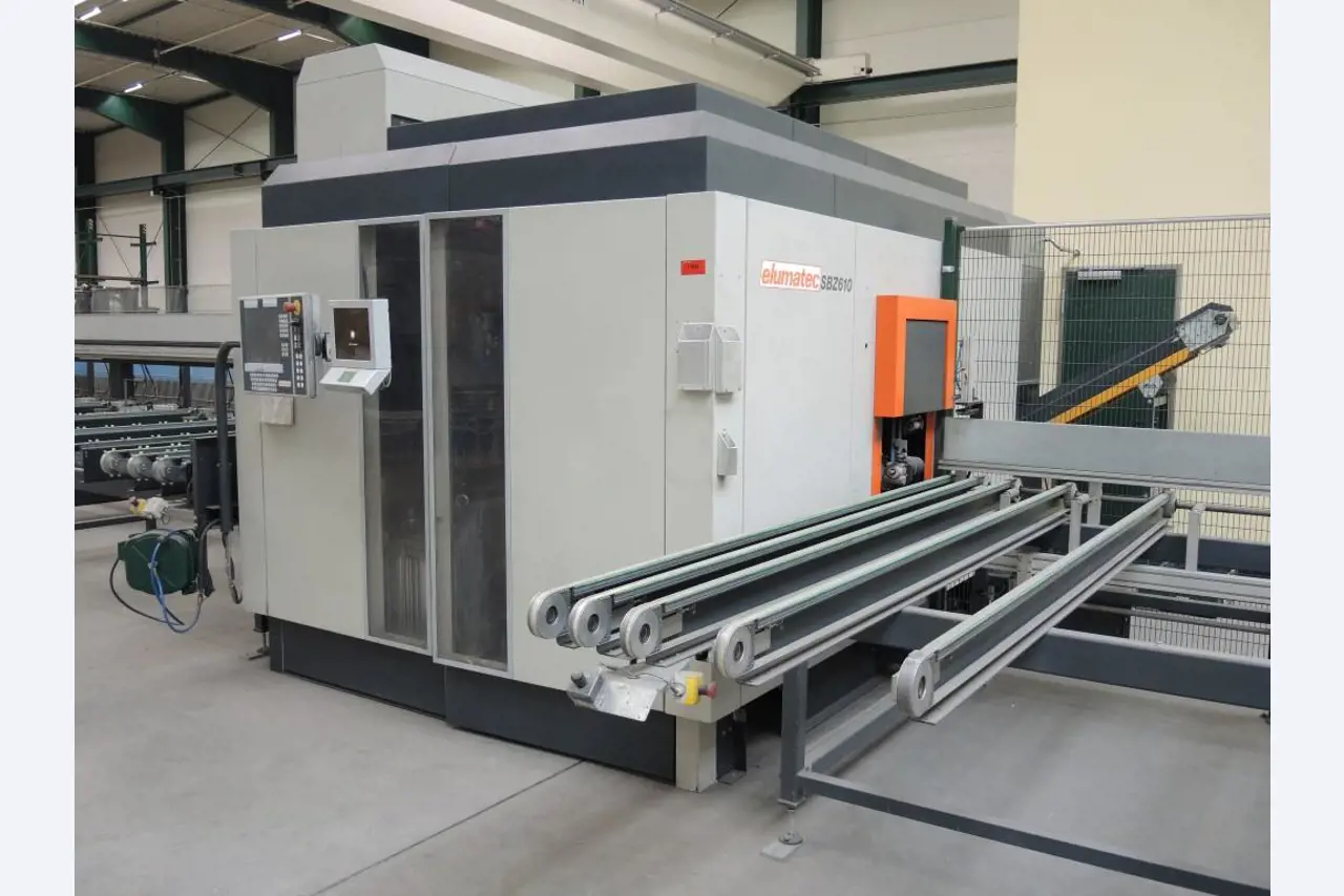 Chapas metálicas e máquinas para trabalhar metais<br><font size="2">Colaboração com Hilco Industrial Acquisitions bv</font><br><img src="/images/hil.png"><br>-6