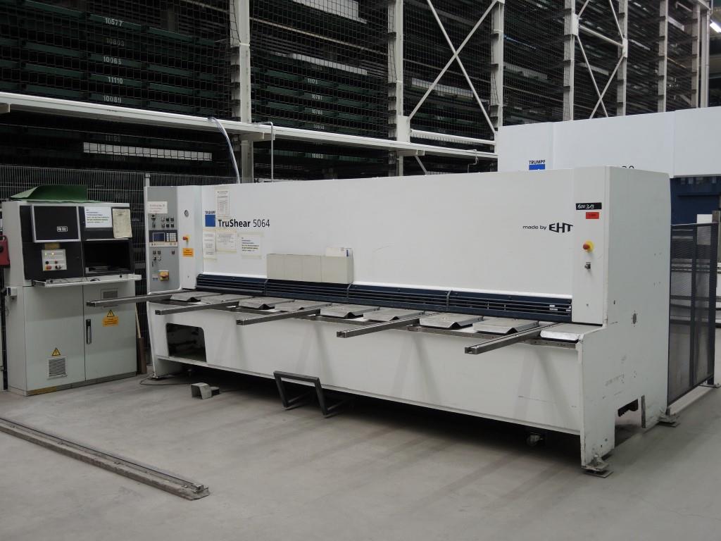 Chapas metálicas e máquinas para trabalhar metais<br><font size="2">Colaboração com Hilco Industrial Acquisitions bv</font><br><img src="/images/hil.png"><br>-1