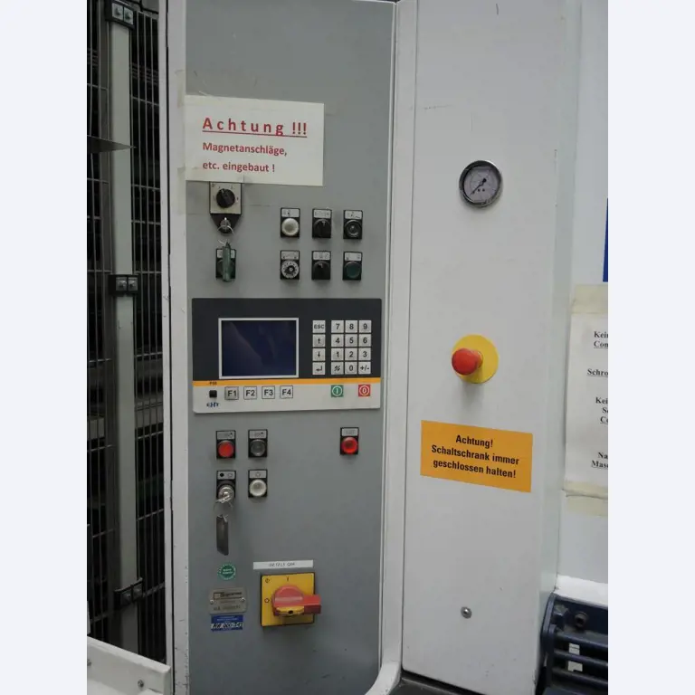 stroje na zpracování plechu a kovoobrábecí<br><font size="2">Ve spolupráci s firmo u Hilco Industrial Acquisitions bv</font><img src="/images/hilco-logo.png">
-3