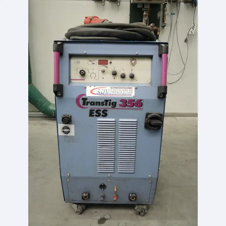 Machines pour le travail de la tôle et des métaux<br><font size="2">Collaboration avec Hilco Industrial Acquisitions bv</font><br><img src="/images/hil.png"><br>-2