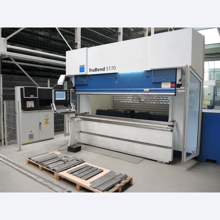 Chapas metálicas e máquinas para trabalhar metais<br><font size="2">Colaboração com Hilco Industrial Acquisitions bv</font><br><img src="/images/hil.png"><br>-1