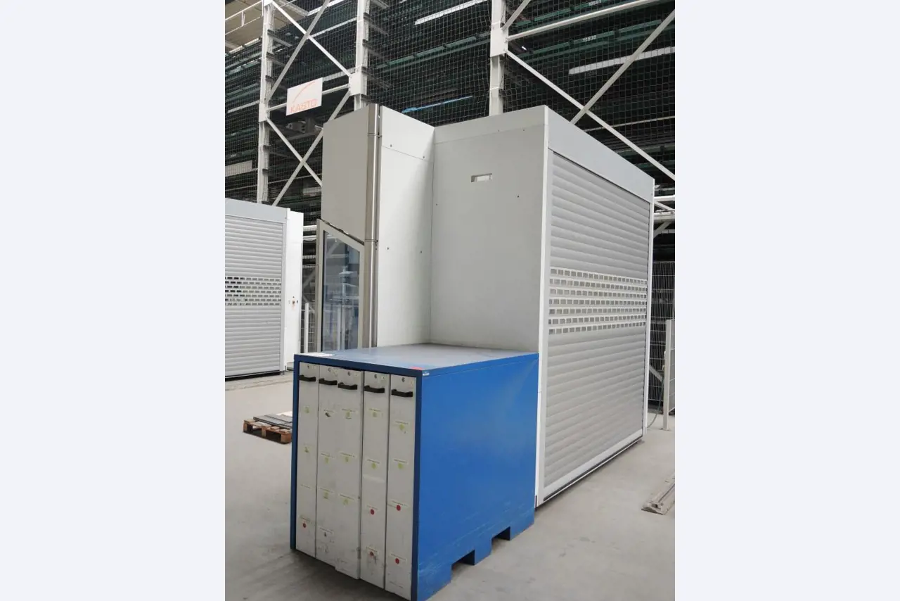 Chapas metálicas e máquinas para trabalhar metais<br><font size="2">Colaboração com Hilco Industrial Acquisitions bv</font><br><img src="/images/hil.png"><br>-4