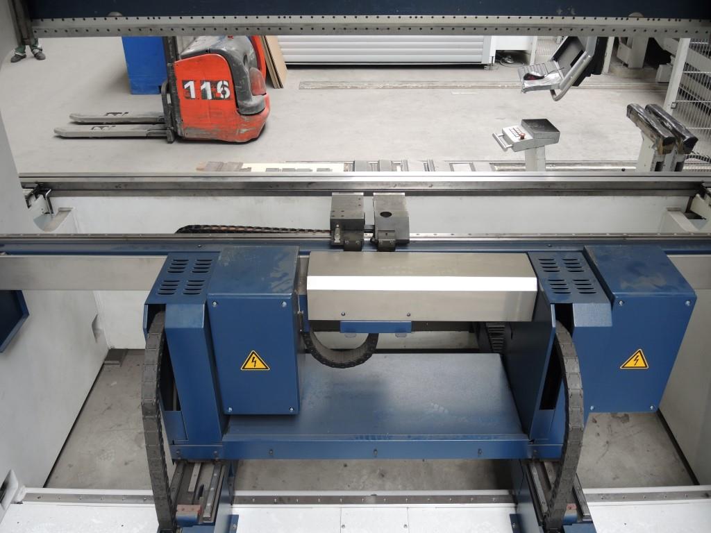 Blech- und Metallbearbeitungsmaschinen<br><font size="2">Zusammenarbeit mit Hilco Industrial Acquisitions bv</font><br><img src="/images/hil.png"><br>-7