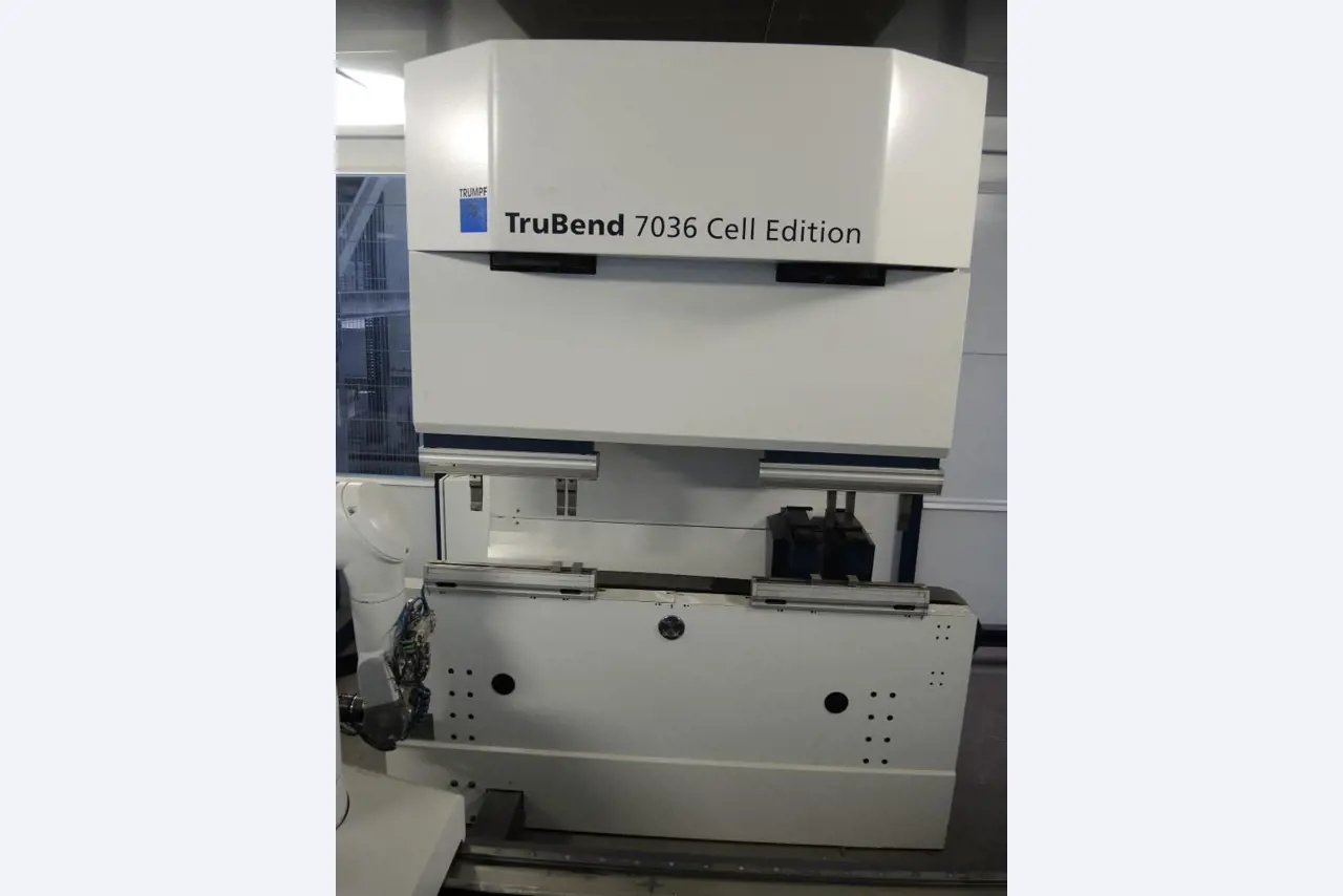 Chapas metálicas e máquinas para trabalhar metais<br><font size="2">Colaboração com Hilco Industrial Acquisitions bv</font><br><img src="/images/hil.png"><br>-12