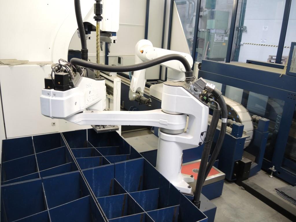 líneas de procesamiento de metales y chapa&lt;br&gt;
&lt;font size=&quot;2&quot;&gt;cooperación con Hilco Industrial Acquisitions bv&lt;br&gt;&lt;/font&gt;
&lt;img src=&quot;/images/hilco-logo.png&quot;&gt;
-15