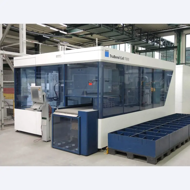 Chapas metálicas e máquinas para trabalhar metais<br><font size="2">Colaboração com Hilco Industrial Acquisitions bv</font><br><img src="/images/hil.png"><br>-1