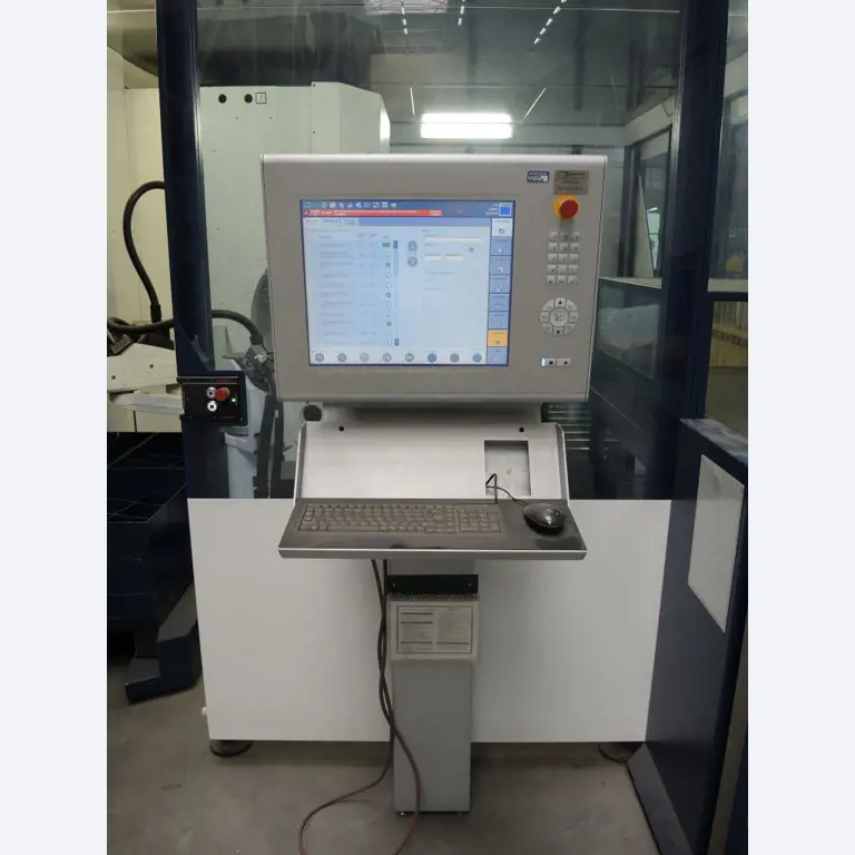 Chapas metálicas e máquinas para trabalhar metais<br><font size="2">Colaboração com Hilco Industrial Acquisitions bv</font><br><img src="/images/hil.png"><br>-3