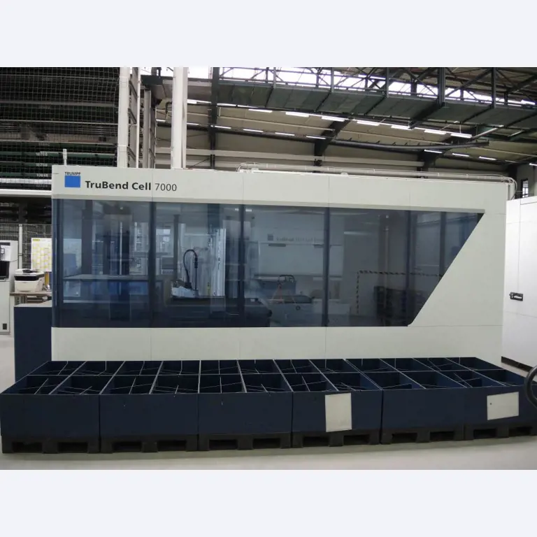 Chapas metálicas e máquinas para trabalhar metais<br><font size="2">Colaboração com Hilco Industrial Acquisitions bv</font><br><img src="/images/hil.png"><br>-8