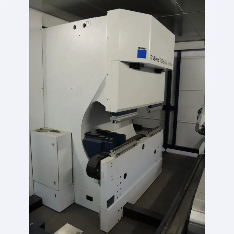 Chapas metálicas e máquinas para trabalhar metais<br><font size="2">Colaboração com Hilco Industrial Acquisitions bv</font><br><img src="/images/hil.png"><br>-11