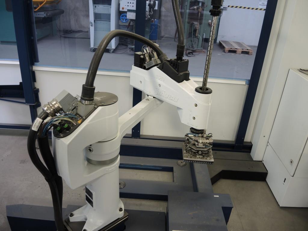 Chapas metálicas e máquinas para trabalhar metais<br><font size="2">Colaboração com Hilco Industrial Acquisitions bv</font><br><img src="/images/hil.png"><br>-2