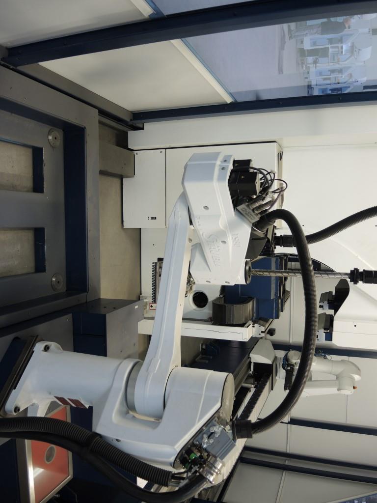 Chapas metálicas e máquinas para trabalhar metais<br><font size="2">Colaboração com Hilco Industrial Acquisitions bv</font><br><img src="/images/hil.png"><br>-3