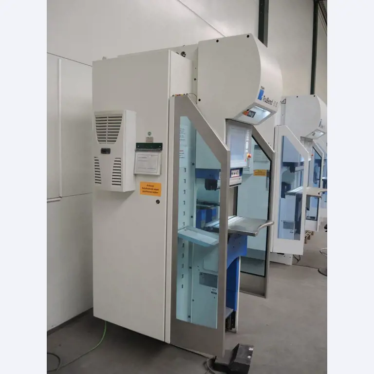 Chapas metálicas e máquinas para trabalhar metais<br><font size="2">Colaboração com Hilco Industrial Acquisitions bv</font><br><img src="/images/hil.png"><br>-3