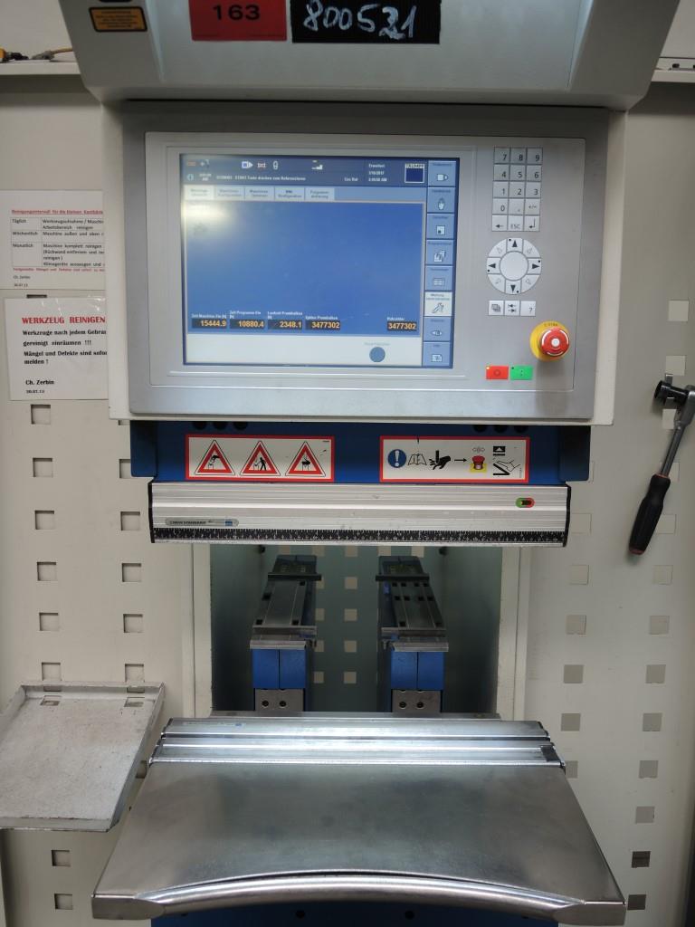 maszyny do obróbki blach i metalu<br>
<font size="2">We wspólpracy z firma Hilco Industrial Acquisitions bv<br></font><img src="/images/hilco-logo.png">
-4