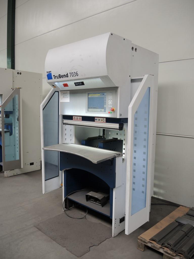 Chapas metálicas e máquinas para trabalhar metais<br><font size="2">Colaboração com Hilco Industrial Acquisitions bv</font><br><img src="/images/hil.png"><br>-1