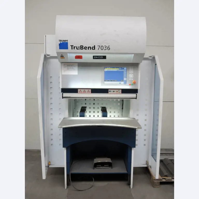 Chapas metálicas e máquinas para trabalhar metais<br><font size="2">Colaboração com Hilco Industrial Acquisitions bv</font><br><img src="/images/hil.png"><br>-2