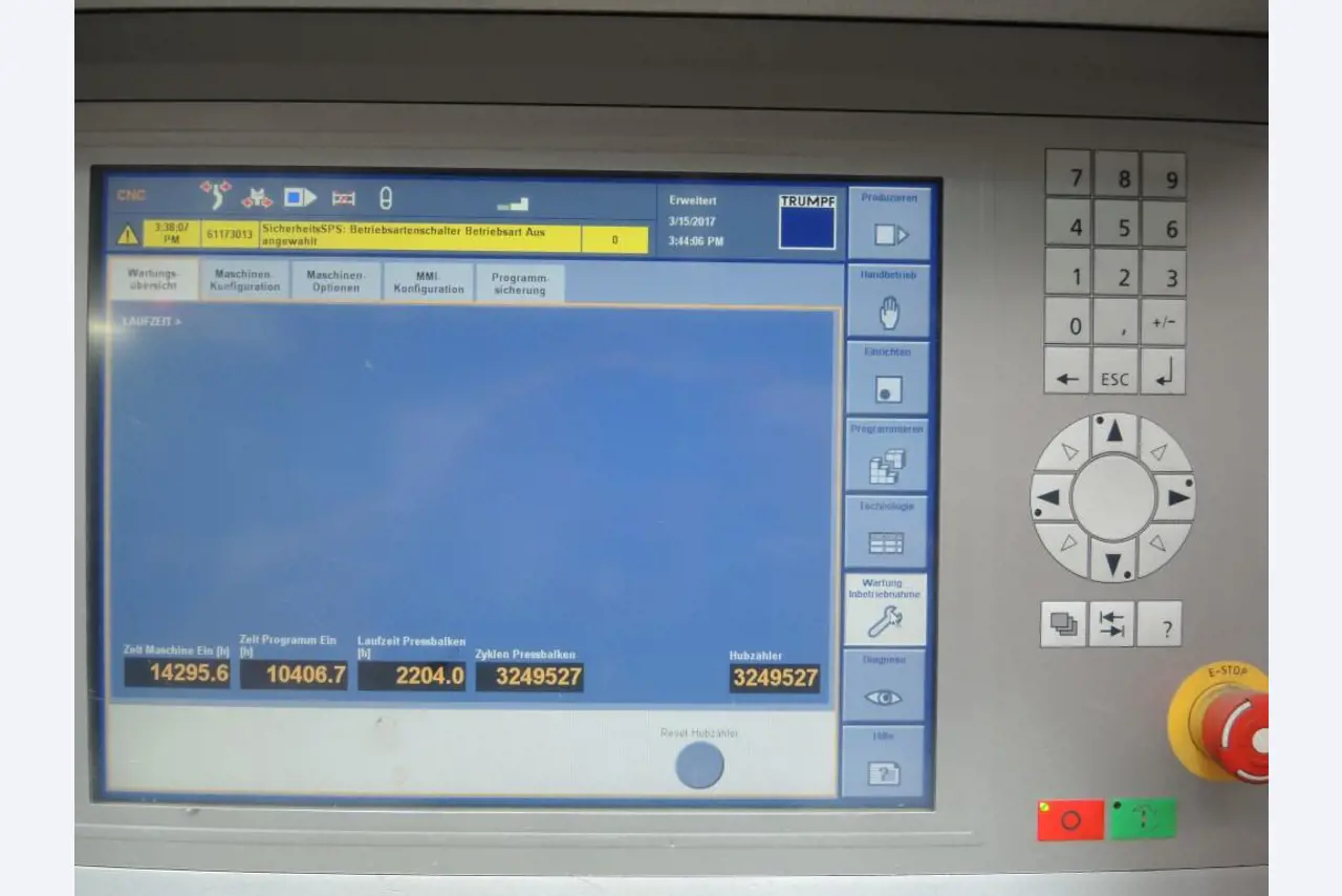 Chapas metálicas e máquinas para trabalhar metais<br><font size="2">Colaboração com Hilco Industrial Acquisitions bv</font><br><img src="/images/hil.png"><br>-6