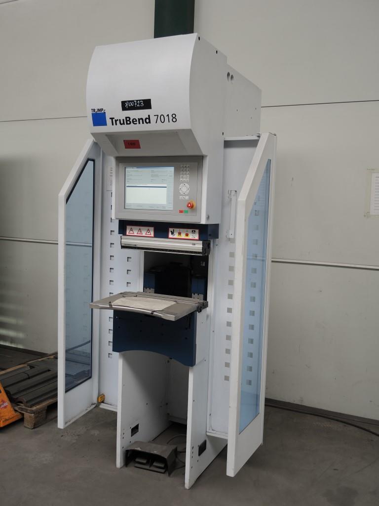 Chapas metálicas e máquinas para trabalhar metais<br><font size="2">Colaboração com Hilco Industrial Acquisitions bv</font><br><img src="/images/hil.png"><br>-1