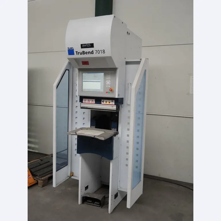 Chapas metálicas e máquinas para trabalhar metais<br><font size="2">Colaboração com Hilco Industrial Acquisitions bv</font><br><img src="/images/hil.png"><br>-1