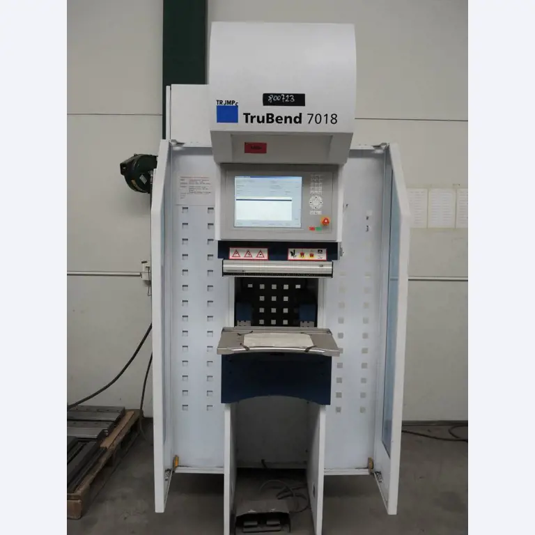 Chapas metálicas e máquinas para trabalhar metais<br><font size="2">Colaboração com Hilco Industrial Acquisitions bv</font><br><img src="/images/hil.png"><br>-2