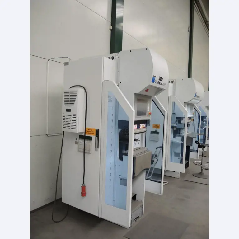 Chapas metálicas e máquinas para trabalhar metais<br><font size="2">Colaboração com Hilco Industrial Acquisitions bv</font><br><img src="/images/hil.png"><br>-3