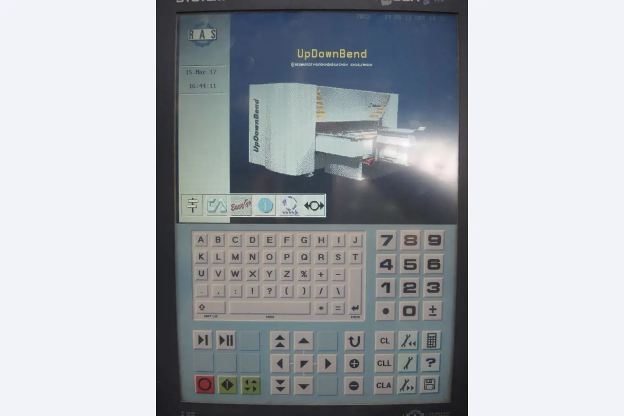 Chapas metálicas e máquinas para trabalhar metais<br><font size="2">Colaboração com Hilco Industrial Acquisitions bv</font><br><img src="/images/hil.png"><br>-2