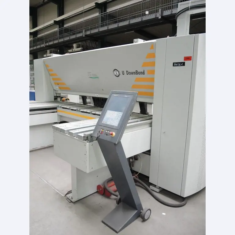 Chapas metálicas e máquinas para trabalhar metais<br><font size="2">Colaboração com Hilco Industrial Acquisitions bv</font><br><img src="/images/hil.png"><br>-6