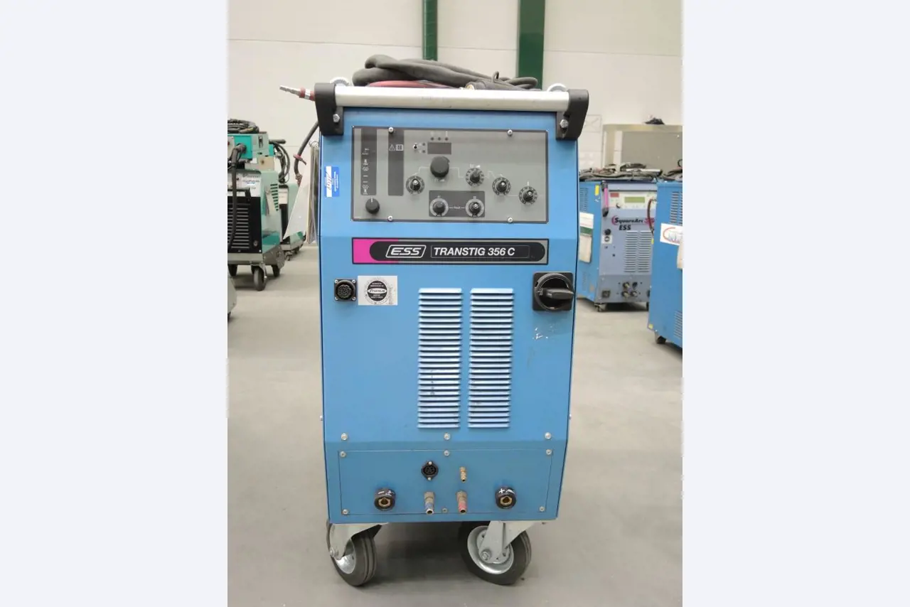 Machines pour le travail de la tôle et des métaux<br><font size="2">Collaboration avec Hilco Industrial Acquisitions bv</font><br><img src="/images/hil.png"><br>-2