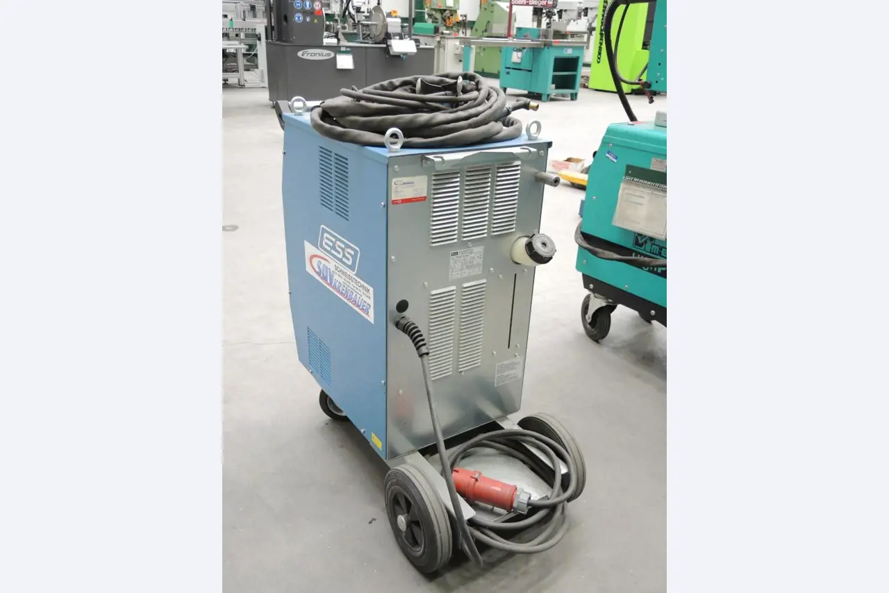 Machines pour le travail de la tôle et des métaux<br><font size="2">Collaboration avec Hilco Industrial Acquisitions bv</font><br><img src="/images/hil.png"><br>-4