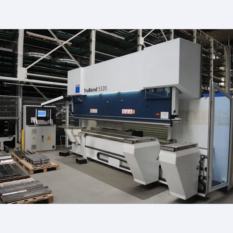 Chapas metálicas e máquinas para trabalhar metais<br><font size="2">Colaboração com Hilco Industrial Acquisitions bv</font><br><img src="/images/hil.png"><br>-1